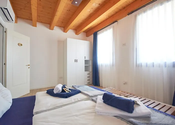 Ca' Brazzo Bed Relais Bed & Breakfast 3*