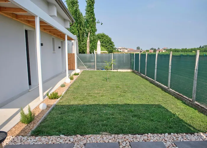 Ca' Brazzo Bed Relais Bed & Breakfast 3*