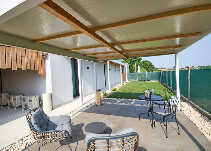 Ca' Brazzo Bed Relais Bed & Breakfast 3*