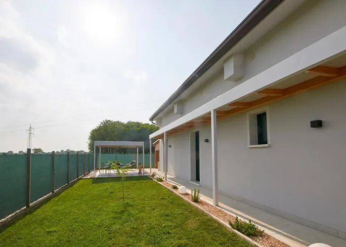 Ca' Brazzo Bed Relais Bed & Breakfast 3*