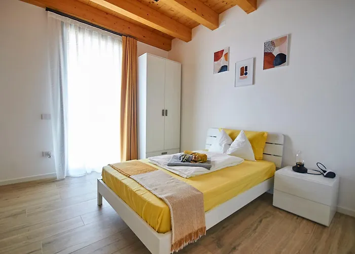 Ca' Brazzo Bed Relais Bed & Breakfast 3*